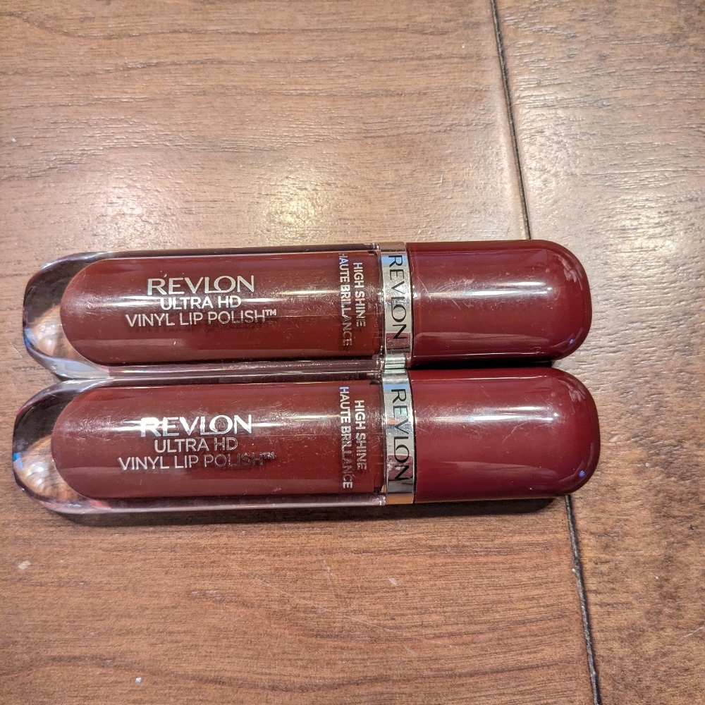 2 Revlon Ultra HD Vinyl Lip Polish 915 So Shady